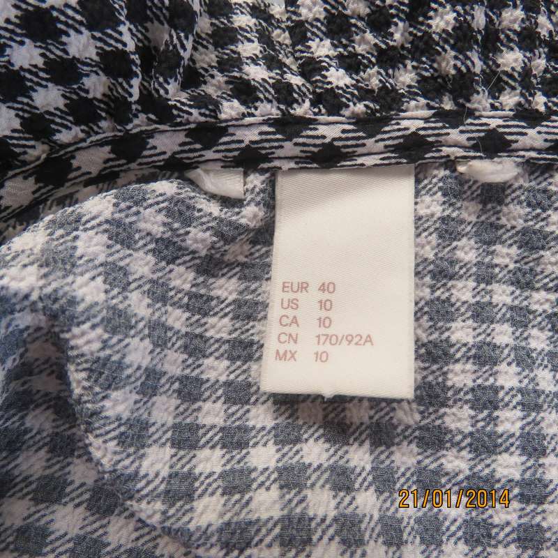 Gingham black-white check size 40 long sleeve stretch viscose dress.