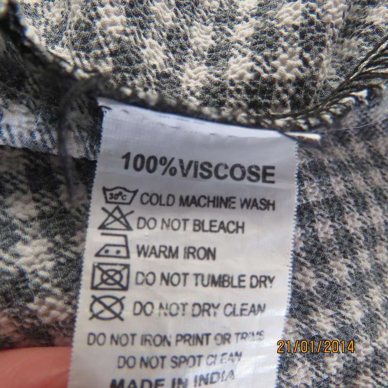 Gingham black-white check size 40 long sleeve stretch viscose dress.