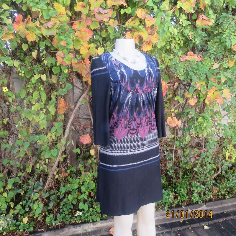 NEWS black warm poly-rayon stretch pink-blue-white patterned dress. Size 30