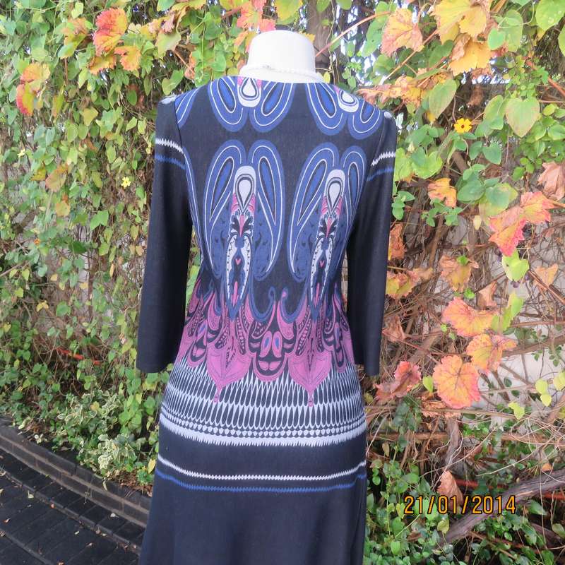 NEWS black warm poly-rayon stretch pink-blue-white patterned dress. Size 30