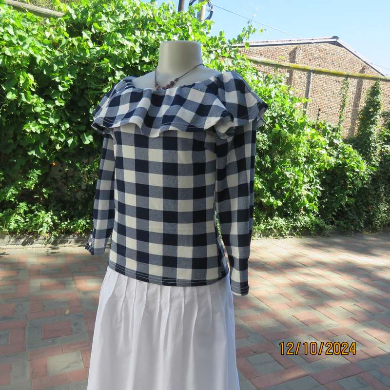 BALADU size 32 polyester stretch navy-white check slip over long sleeve top.Flare elasticated collar