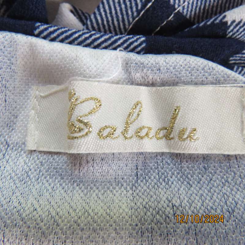 BALADU size 32 polyester stretch navy-white check slip over long sleeve top.Flare elasticated collar