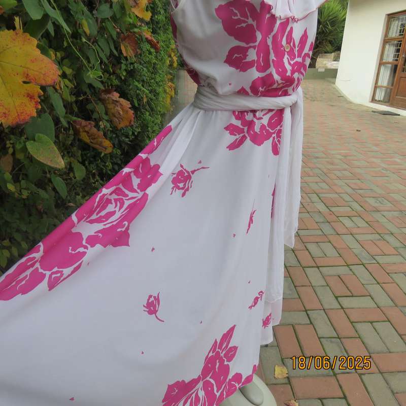 Vintage white poly-nylon stretch dress with bold magenta pink flowers. Size 38