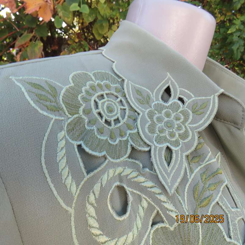 ROSE Boutique pistachio green 2 pc pant suit richly embroidered. Size 44