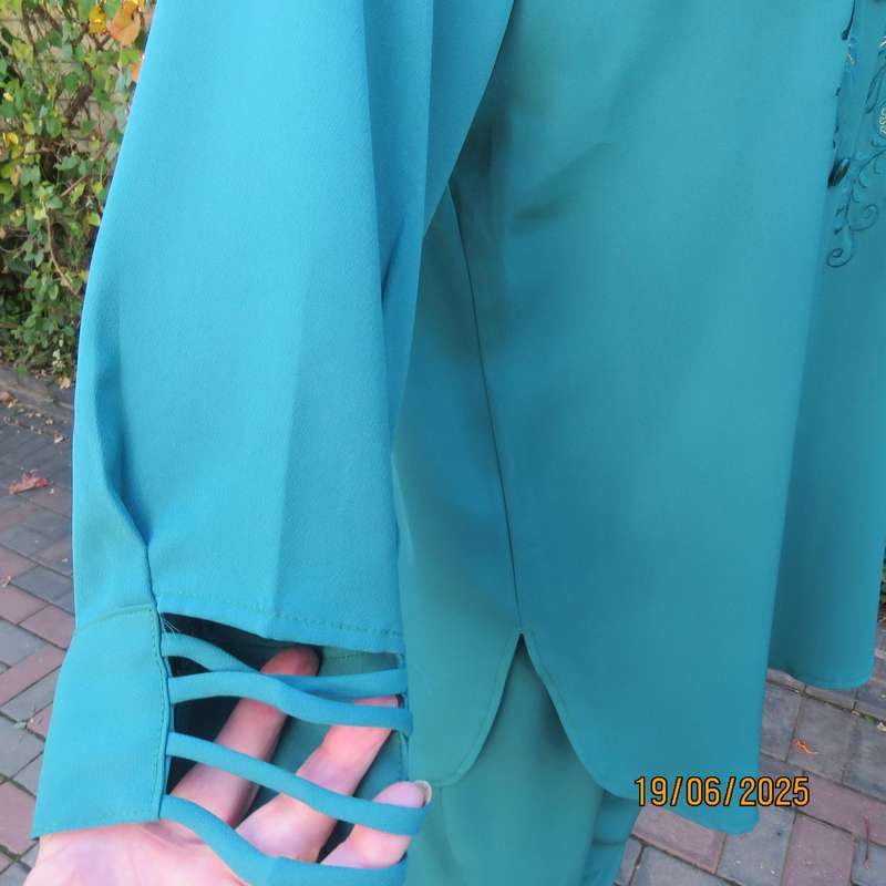 NANA dark teal 2 pc pant suit. Comfy pants. Top with luxury embroidery. Size 44
