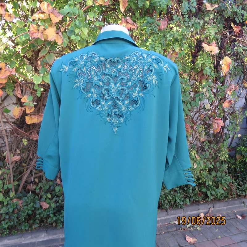 NANA dark teal 2 pc pant suit. Comfy pants. Top with luxury embroidery. Size 44