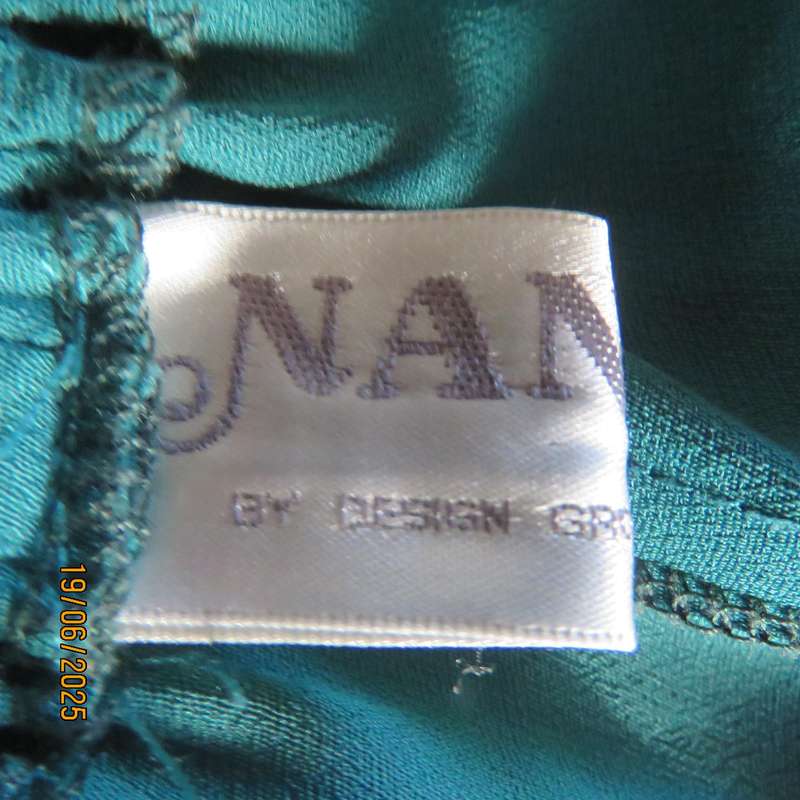 NANA dark teal 2 pc pant suit. Comfy pants. Top with luxury embroidery. Size 44