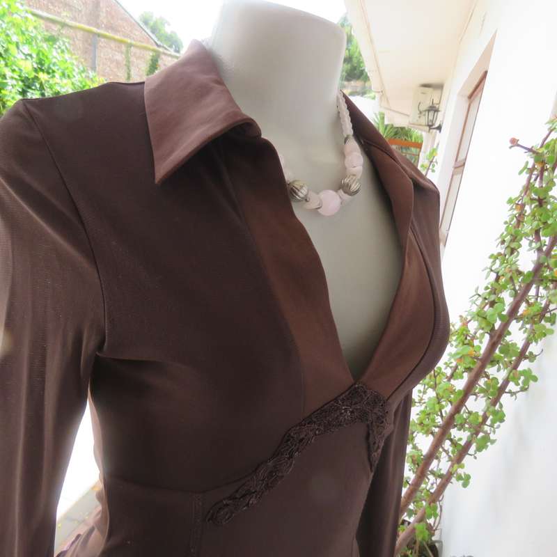 FOSHINI smart choc brown long sleeves sheer stretch polyester-underlayer in pink.Size 32. V neck.