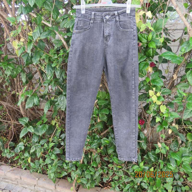 Boys jeans in grey stretch polycotton denim for 14-15 year old