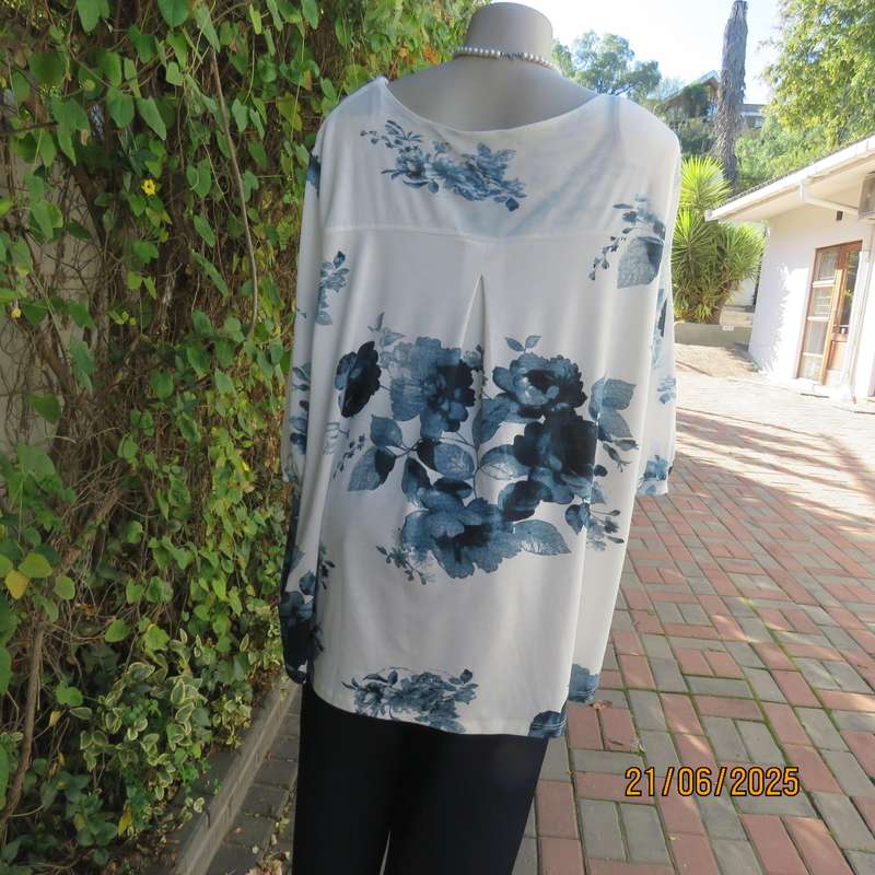 MILADYS white with blue floral print stretch polyester size 52 top. Front sheer overlays