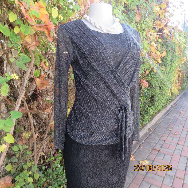 Glamour black-silver lame evening long sleeve fold over 2 layer poly-nylon stretch top. Size 34
