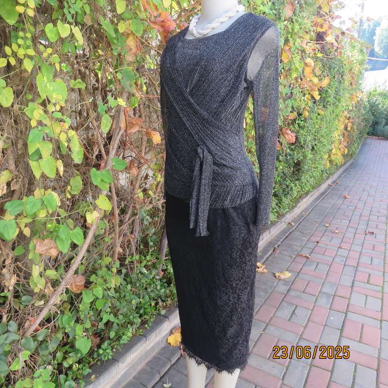 Glamour black-silver lame evening long sleeve fold over 2 layer poly-nylon stretch top. Size 34