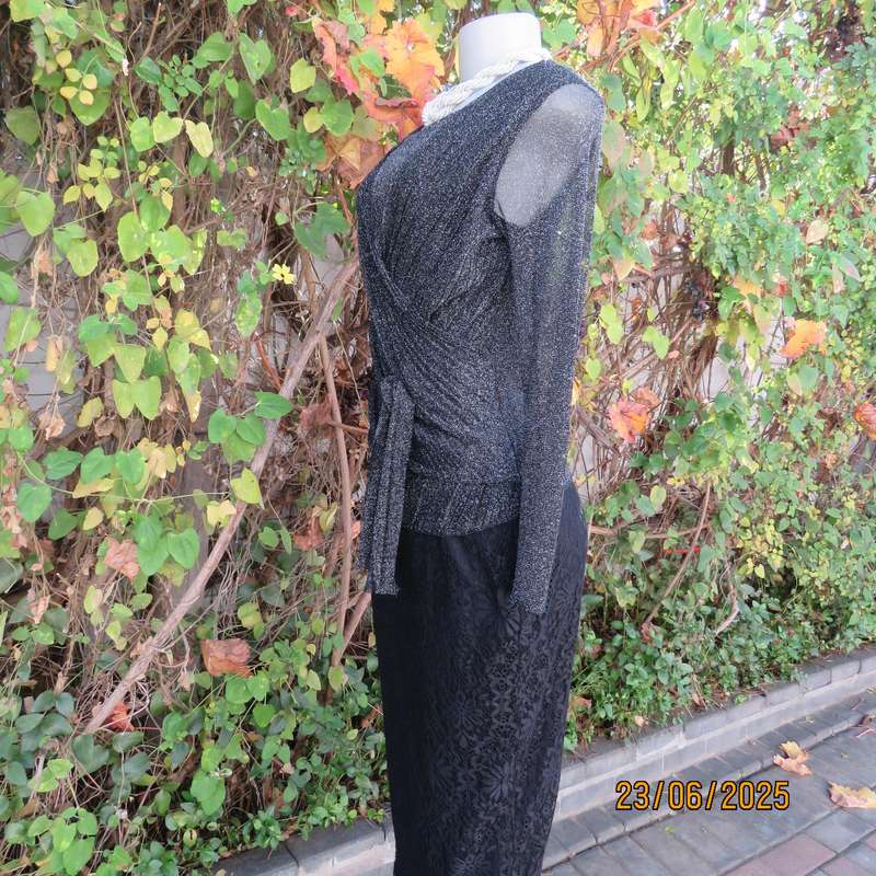 Glamour black-silver lame evening long sleeve fold over 2 layer poly-nylon stretch top. Size 34