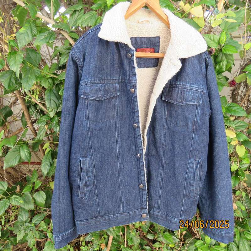 Men's blue denim biker style jacket with warm inner. 5 pockets. Size XL.