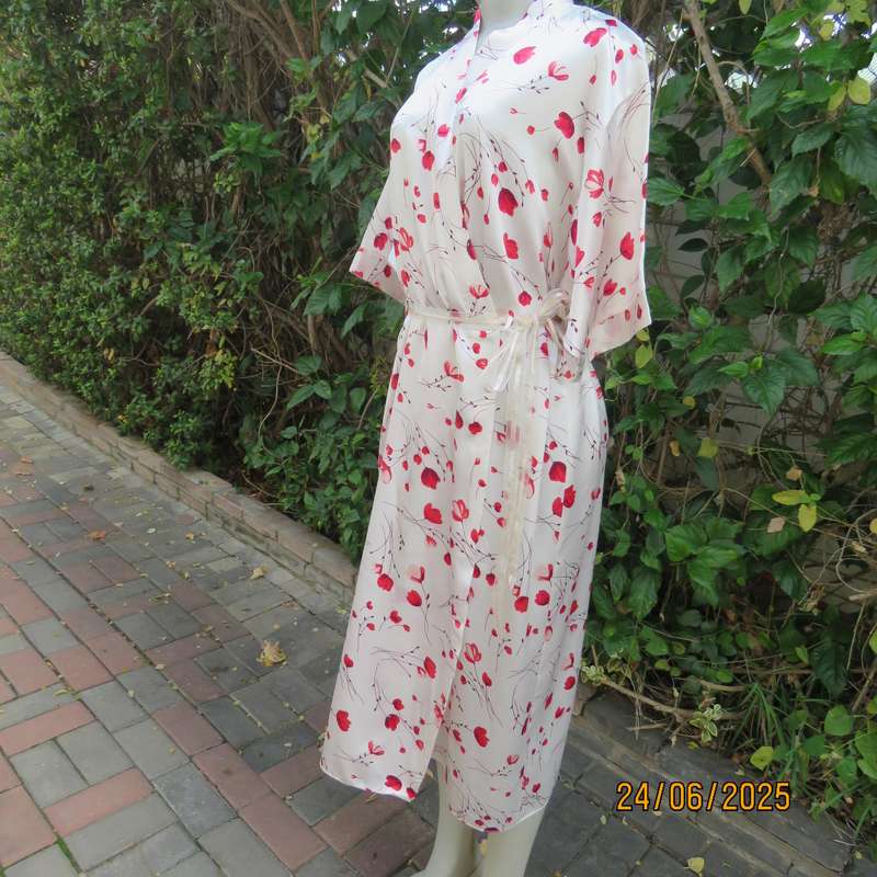 SHELLEY size 40 cream satin polyester with red floral print fold over night gown.