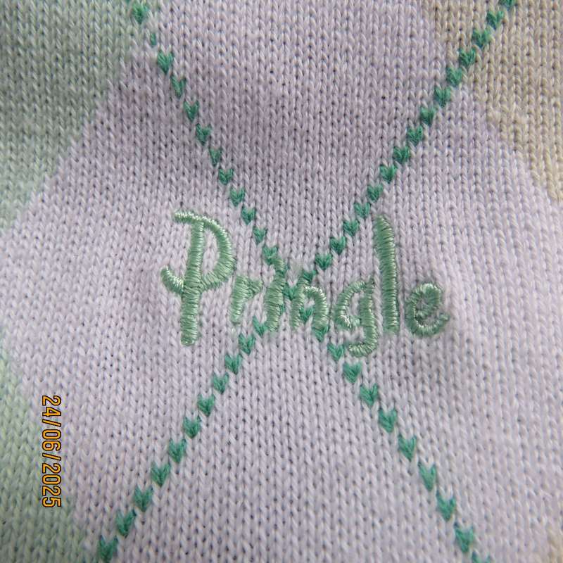 PRINGLE high quality cotton knit diamond pattern cardigan. green-cream-white. Size 38-40