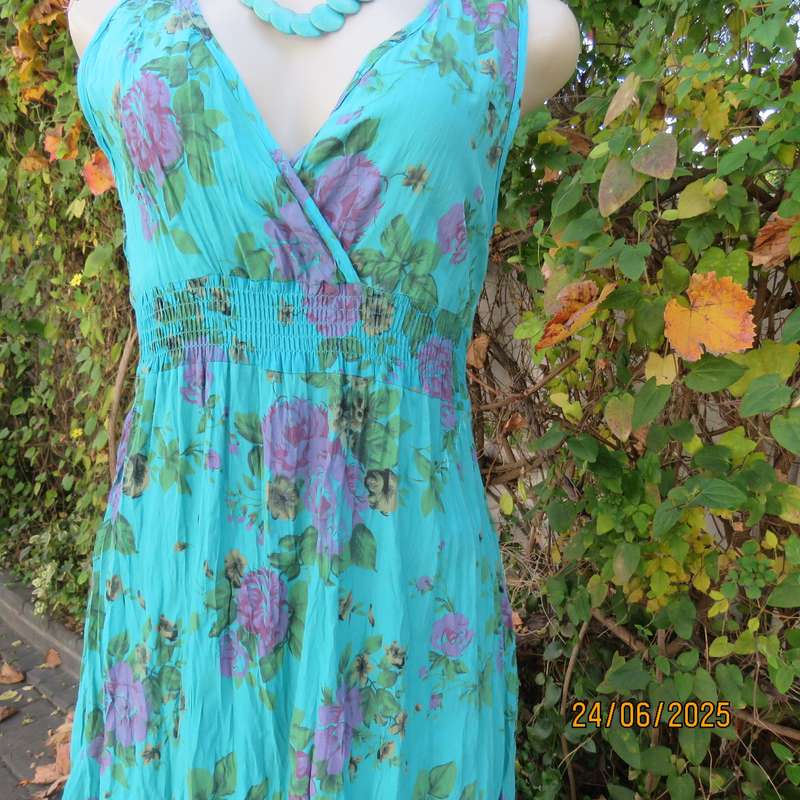 Maxi turquoise-violet floral creased cotton size 34 dress. Crossover top. Elaticated waist.