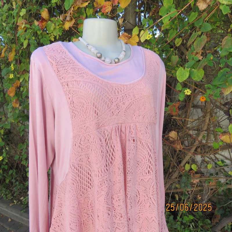 BOZZ flamingo pink slip over long sleeve 2 layer stretch cotton top. Size 44-46. Used