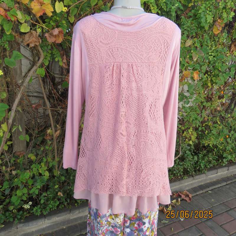 BOZZ flamingo pink slip over long sleeve 2 layer stretch cotton top. Size 44-46. Used