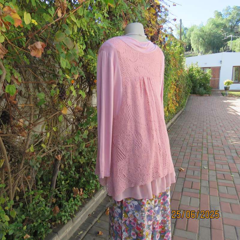 BOZZ flamingo pink slip over long sleeve 2 layer stretch cotton top. Size 44-46. Used