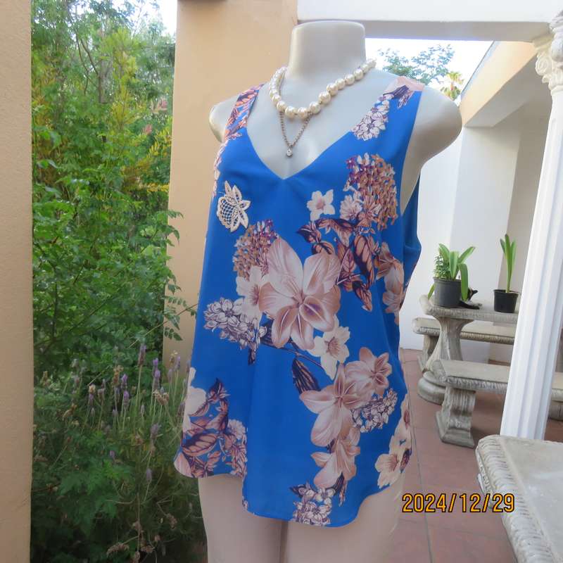 Amazing PORTMANS of Australia cobalt blue sleeveless top. V necklines. Size 36. As new.2 Layers