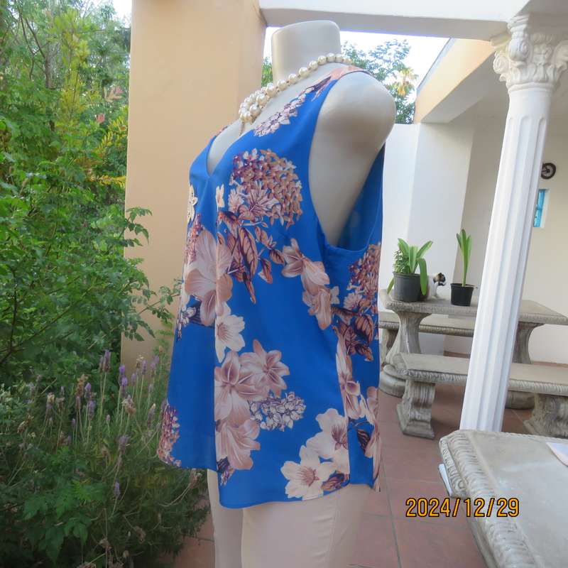 Amazing PORTMANS of Australia cobalt blue sleeveless top. V necklines. Size 36. As new.2 Layers