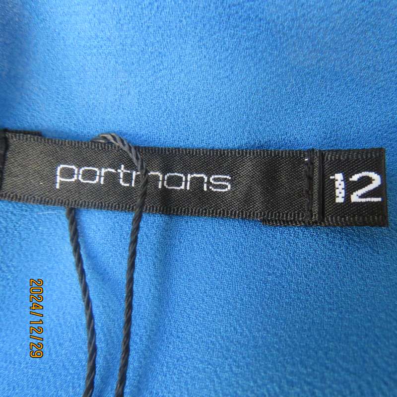 Amazing PORTMANS of Australia cobalt blue sleeveless top. V necklines. Size 36. As new.2 Layers