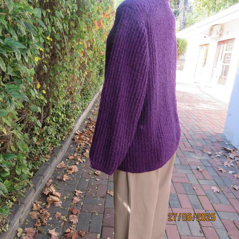 PAUL VIVALDI thick double knit purple cardigan size 38. High collar-button and loop closure.