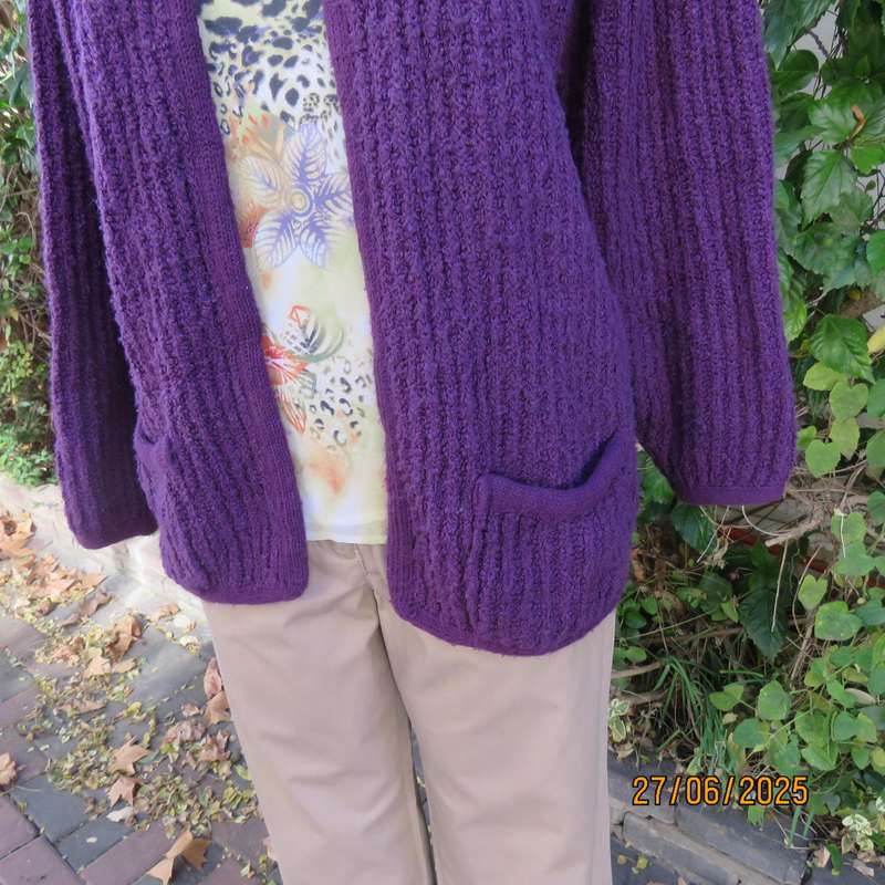 PAUL VIVALDI thick double knit purple cardigan size 38. High collar-button and loop closure.