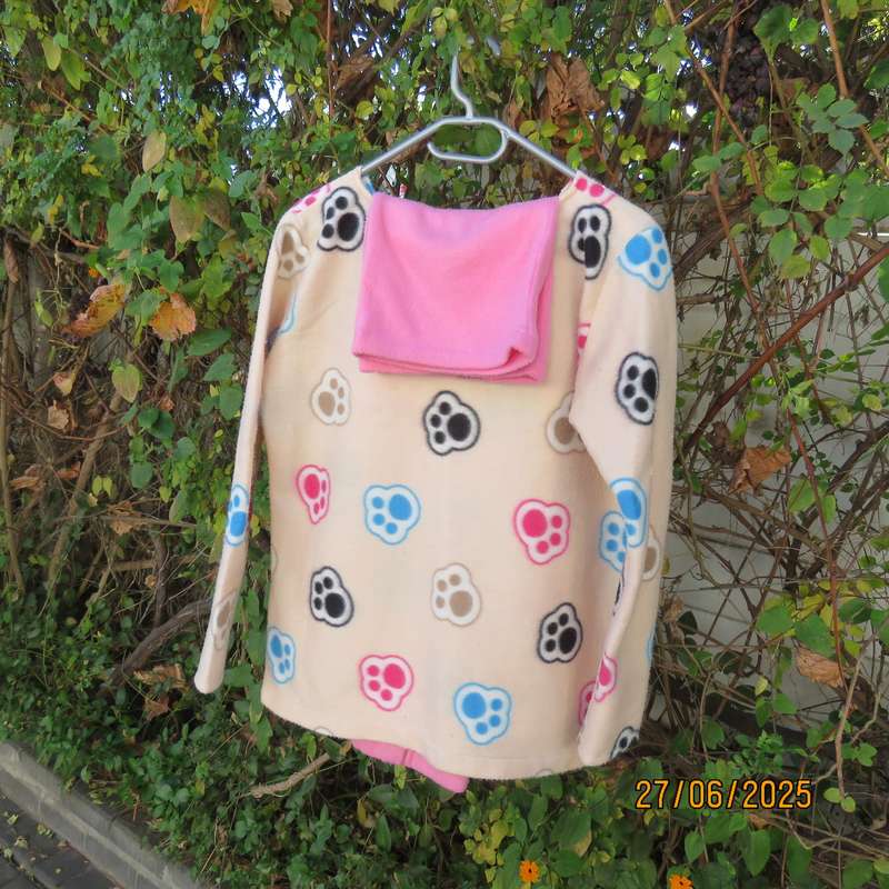 Owner made 2 pc pajama set for 9-10 year old girl in brushed polyester.