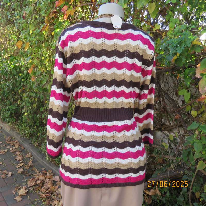 Zig Zag pattern acrylic knit top in brown-white0cream and magenta pink. Size 40