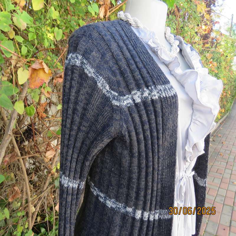 Navy-grey acrylic knit extra long open jacket. White horizontal stripe. Size 34