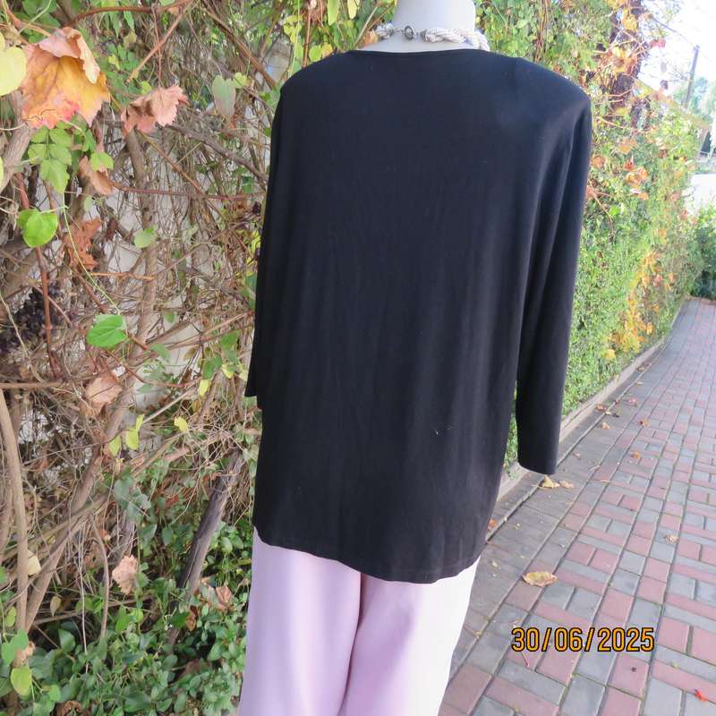 QUEENSPARK very black top with richly embellished V neckline. Size 44.