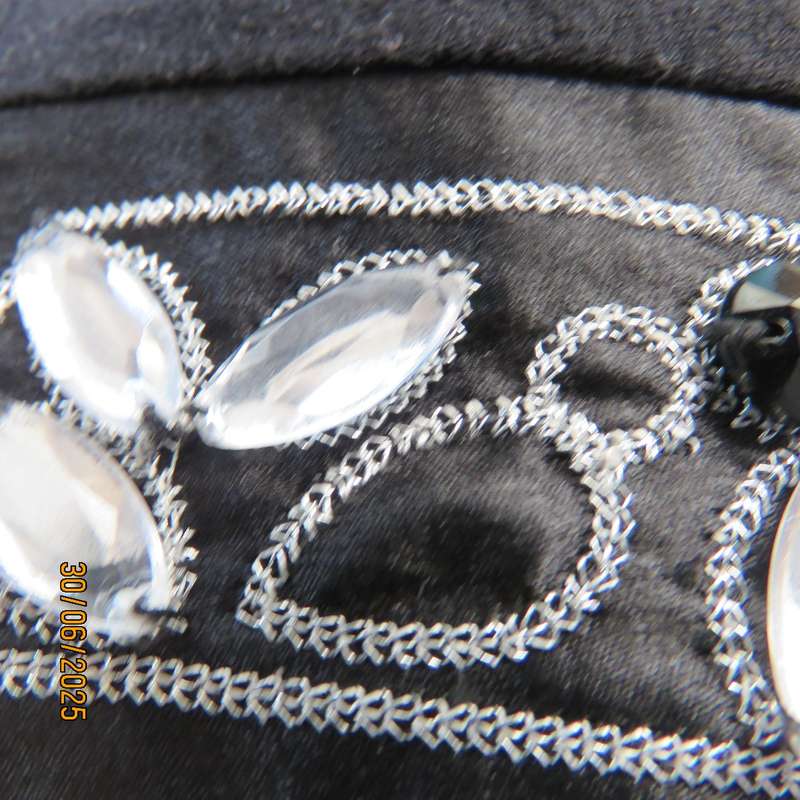 QUEENSPARK very black top with richly embellished V neckline. Size 44.