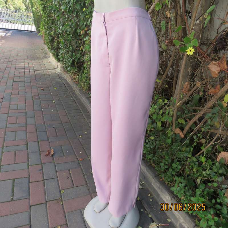 VIVARA MICHELLE pearl pink dress pink pants size 40. Elastic at waist sides.