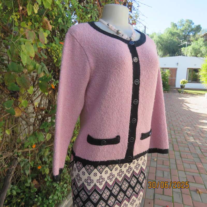 TRUWORTHS blossom pink with silver thread button down acrylic knit cardigan. Black ribbings.Size 36