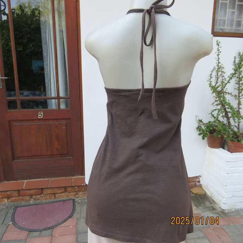 CAMAIEU French brand cool 100% cotton brown halter neck top. Size 34. Richly front embellishment.