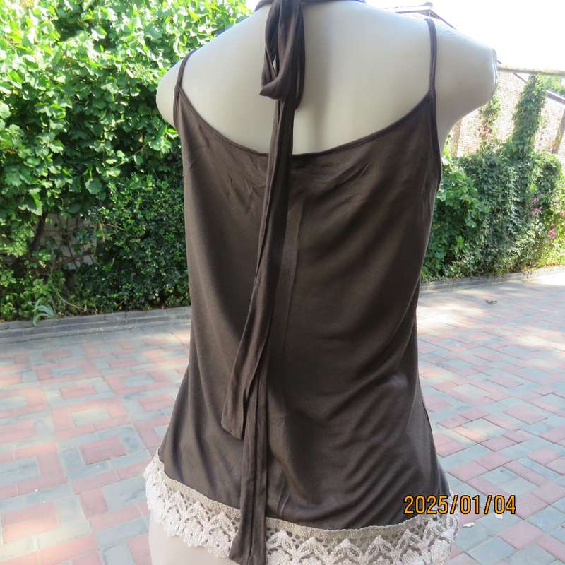 RED MOON uniquely styled brown strappy-halter neck top. Cream cotton frill all around. Size 38-40.