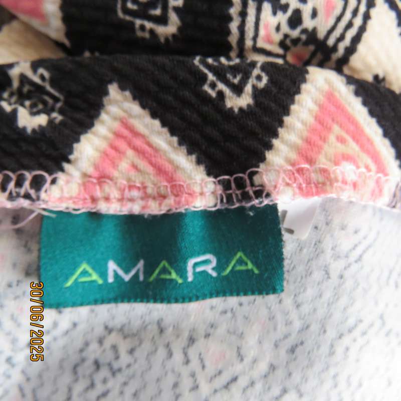 AMARA bodycon horizontal pink-black-cream print poly stretch size 36 skirt.