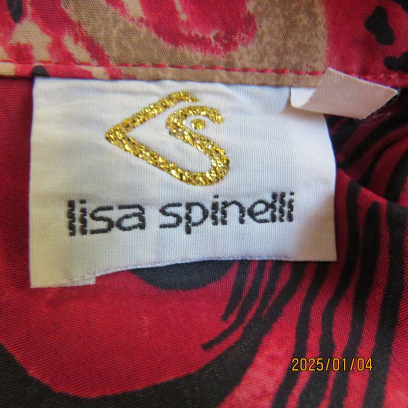 LISA SPINELLI geometric printed soft silky polyester top in red-cream-black. Size 36.Elbow sleeves.