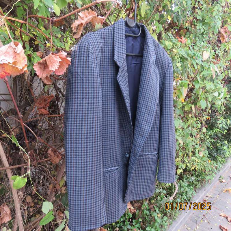 AFOLDO TRABALDO men's blue-brown check sports 100% wool jacket. Fully lined. Size 38