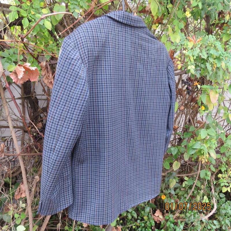 AFOLDO TRABALDO men's blue-brown check sports 100% wool jacket. Fully lined. Size 38