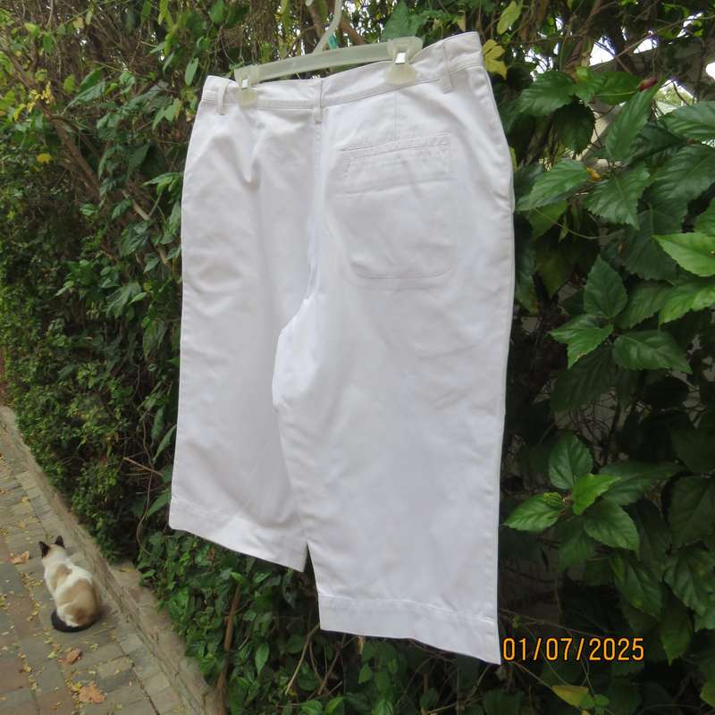 GEORGES RECH white 100% cotton cropped pants size 38. High Quality
