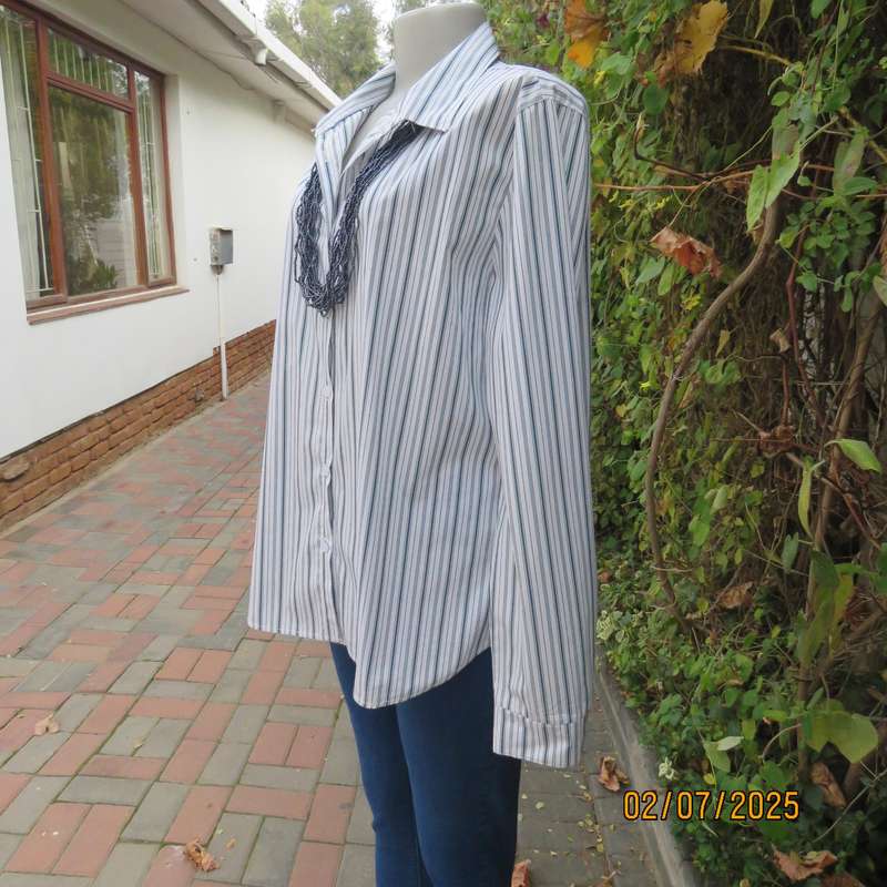 MYMODE long sleeve white-navy vertical striped poly-rayon stretch shirt. Size 40. From India