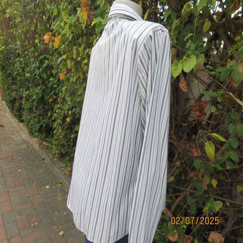 MYMODE long sleeve white-navy vertical striped poly-rayon stretch shirt. Size 40. From India