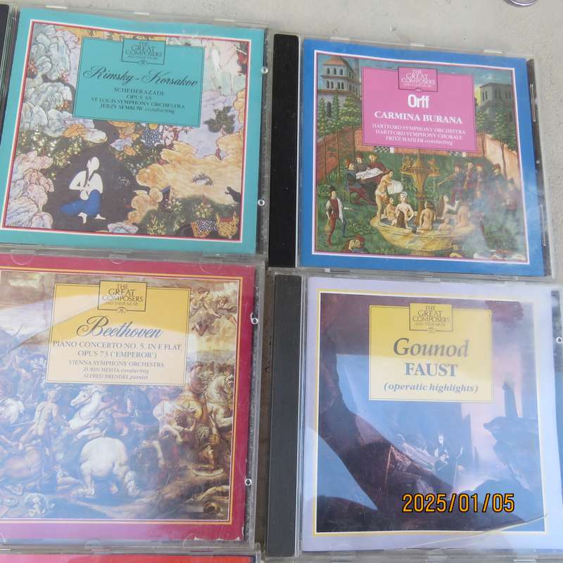 Lot of 6 original music cd's with opera music. All in very good condition.