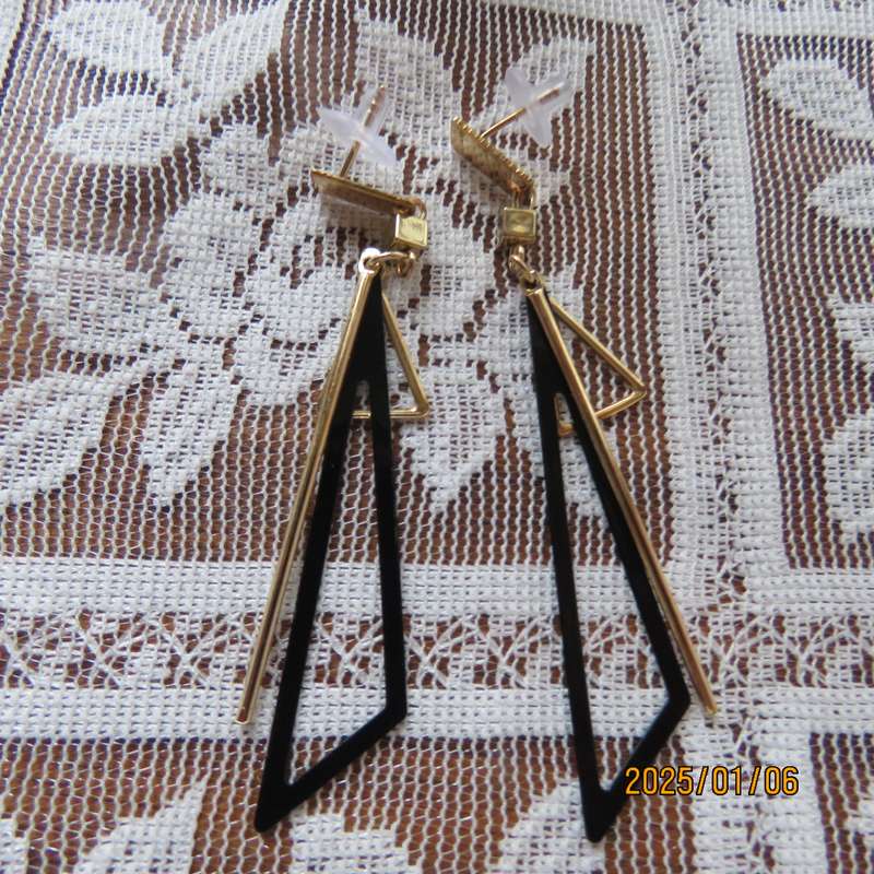 Pair long dainty black and gold triangle earrings. 7cm long New item.