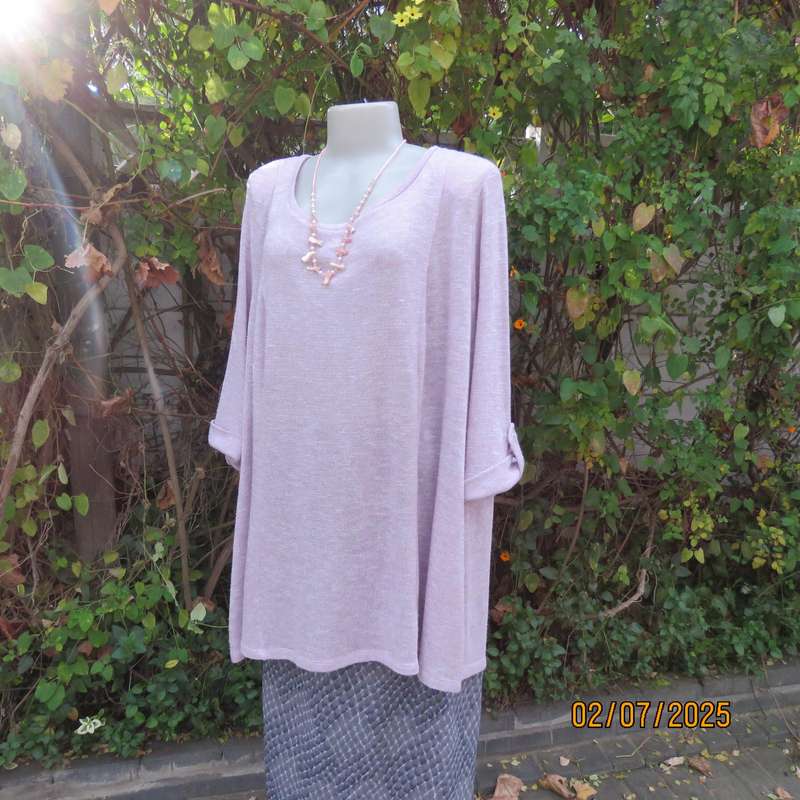 DONNA CLAIRE perfume pink poly-rayon-lurex stretch slip over knitted top. Size 50