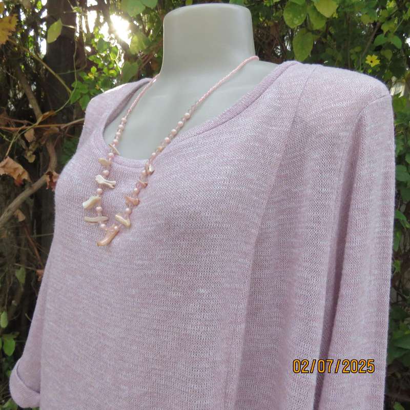 DONNA CLAIRE perfume pink poly-rayon-lurex stretch slip over knitted top. Size 50