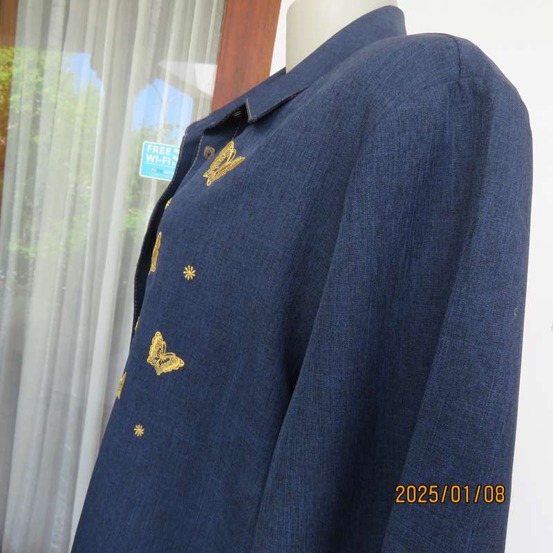 DELSWA navy 2 pc pantsuit size 42. Gold colour butterfly embroidery. Short sleeve top and long pants